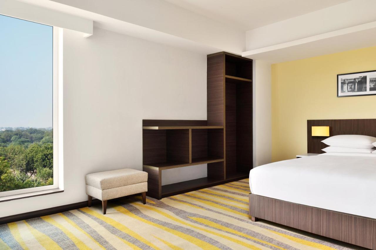 Hotel Fairfield By Marriott Ahmadabad Zewnętrze zdjęcie